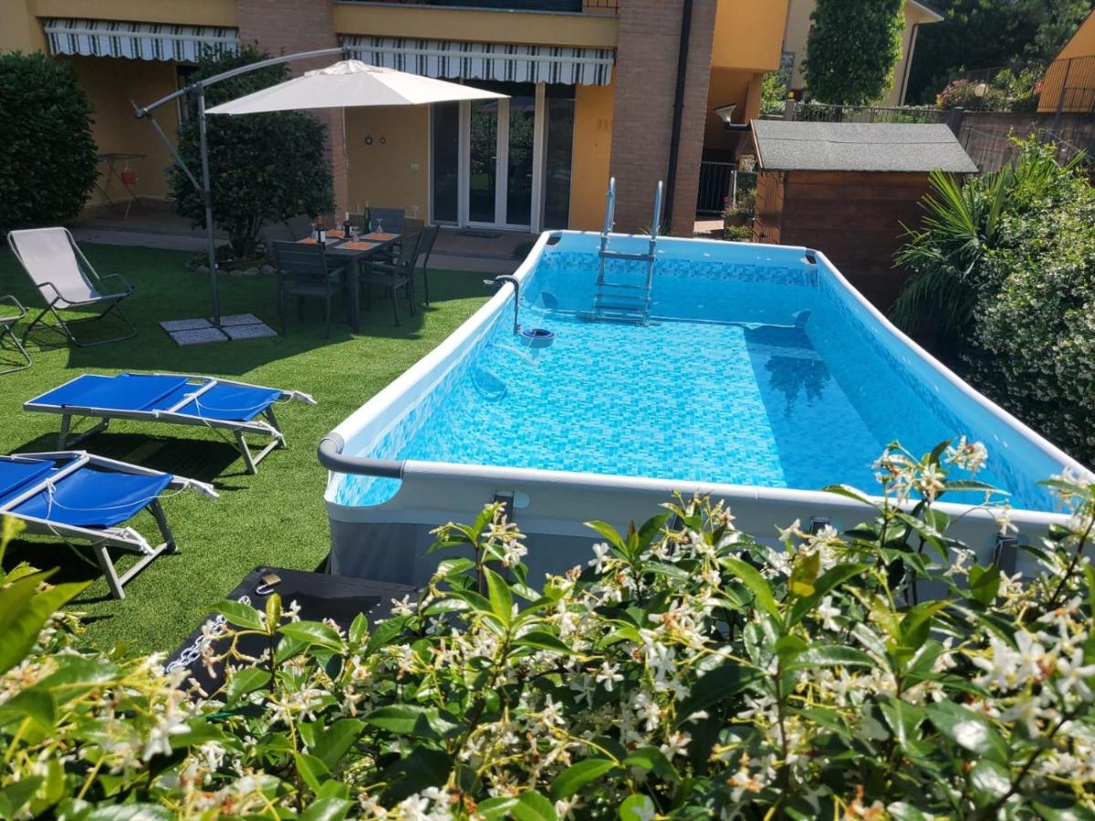 A Due Passi Dal Lago Colico Exterior foto